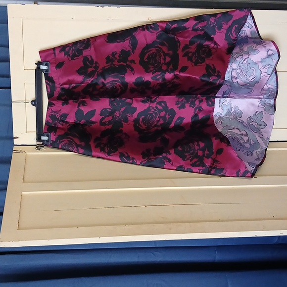 Maurices Dresses & Skirts - Medium Maurices Woman's Flowery Black and Magenta Skirt